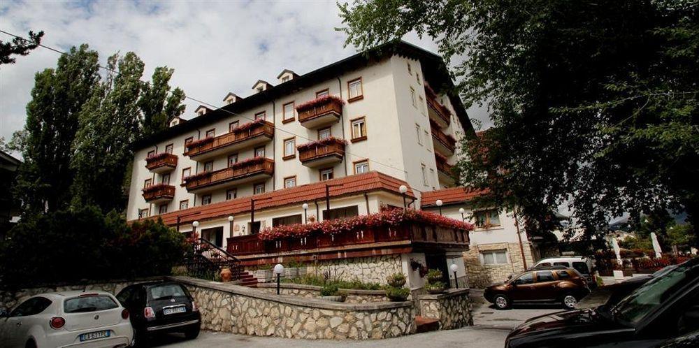 Grande Albergo Roccaraso Exterior photo